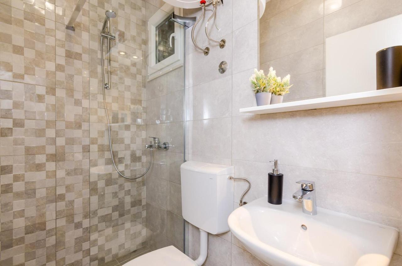 Miracle Apartment *